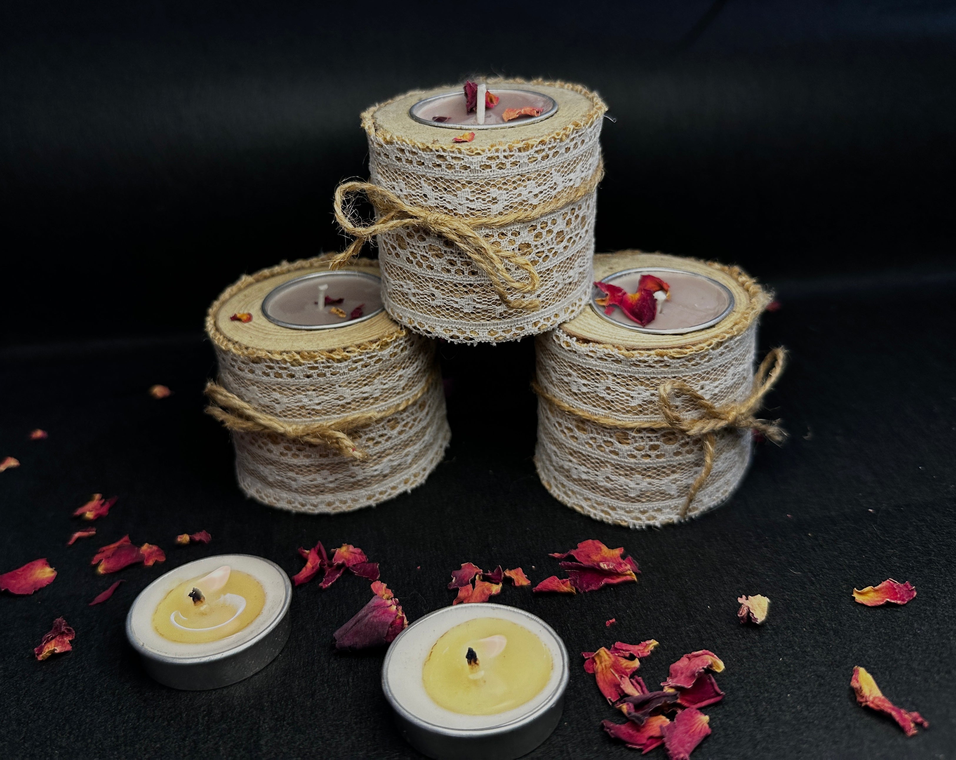 Tea light candle with holder