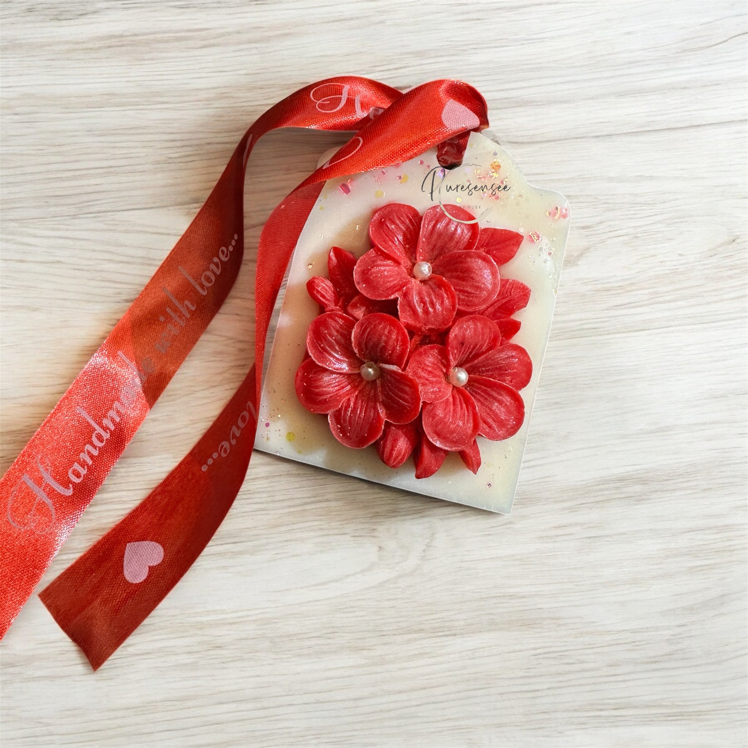 Floral wax sachets