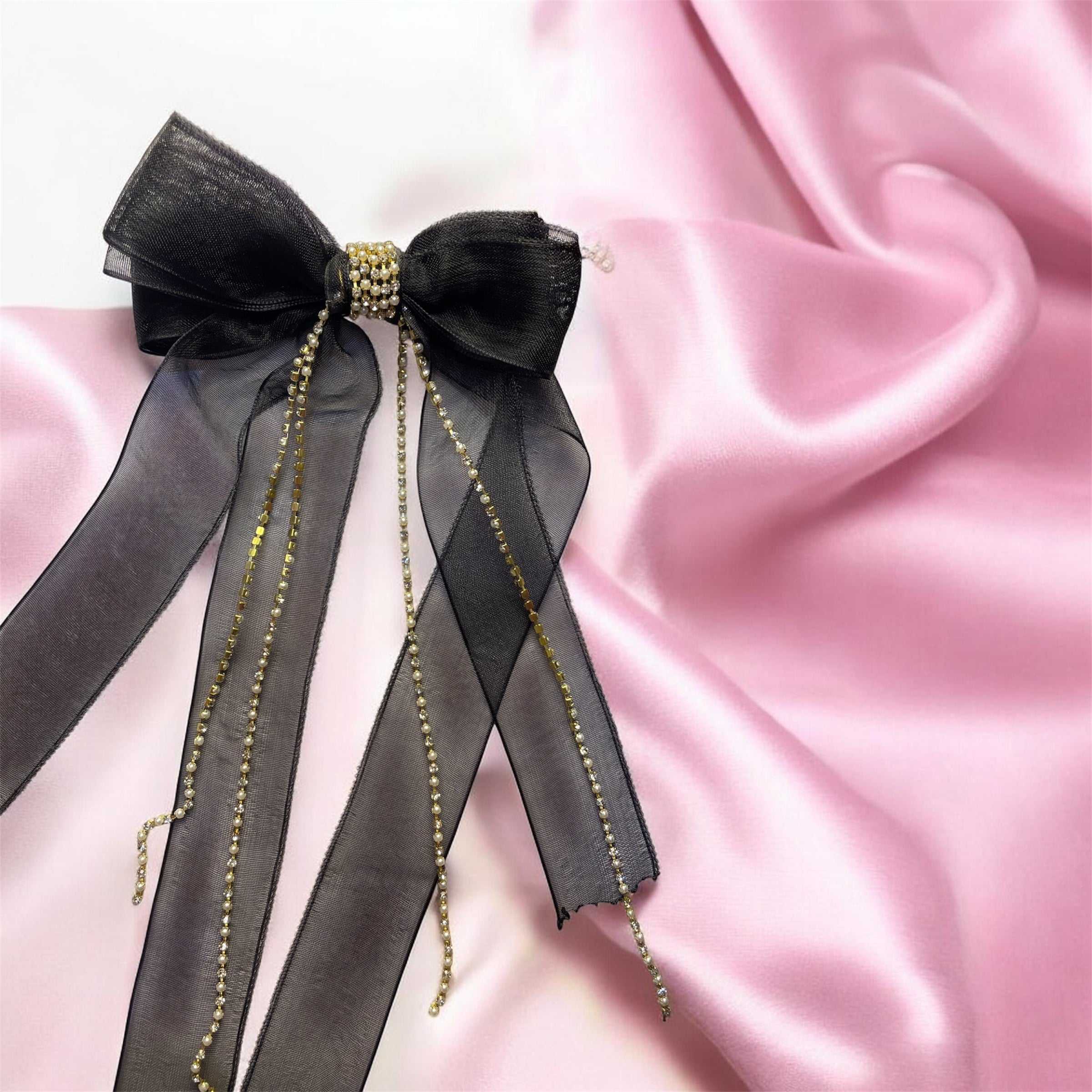 Black hair bow