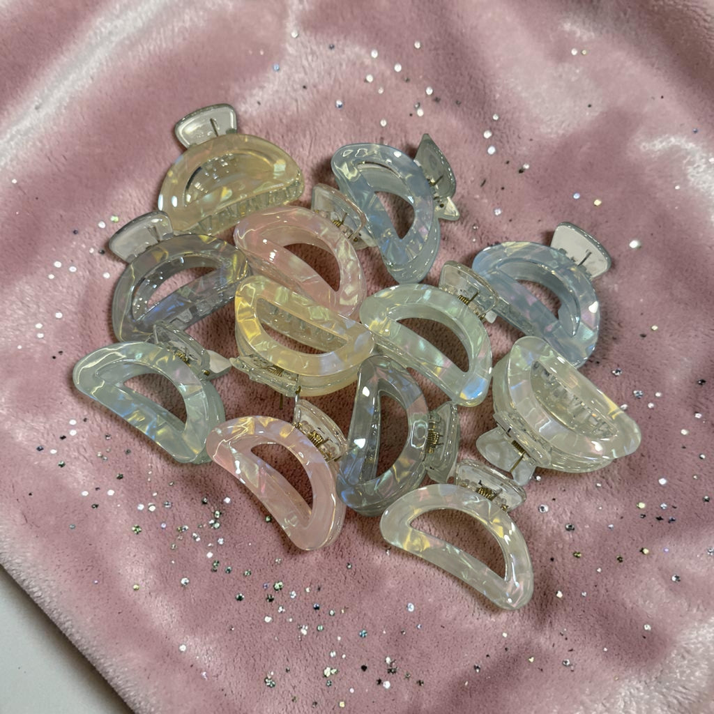 Hair clip resin